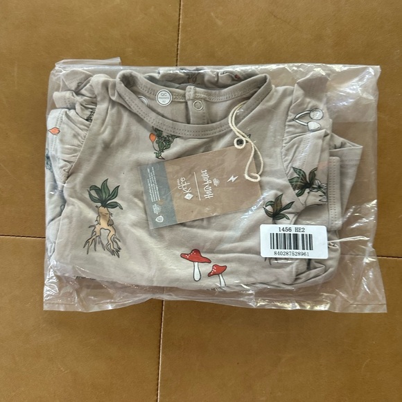 🧡$30 FLASH SALE🧡Kyte Baby Viscose Bamboo Harry Potter Herbology Skirt Onesie NWT - Picture 4 of 4